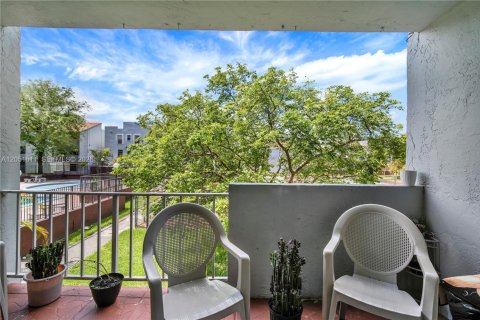 Купить кондоминиум в Хайалиа, Флорида 2 спальни, 84.36м2, № 2260490 - фото 6