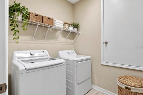 Villa ou maison à vendre à Ocoee, Floride: 4 chambres, 249.16 m2 № 2398392 - photo 7