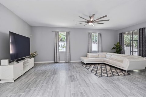 Villa ou maison à vendre à Ocoee, Floride: 4 chambres, 249.16 m2 № 2398392 - photo 24