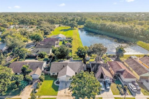 Duplex à vendre à Orlando, Floride: 2 chambres, 101.54 m2 № 2429139 - photo 29