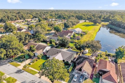 Duplex à vendre à Orlando, Floride: 2 chambres, 101.54 m2 № 2429139 - photo 30