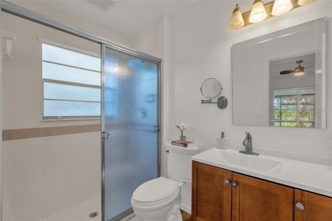 Duplex à vendre à Orlando, Floride: 2 chambres, 101.54 m2 № 2429139 - photo 14