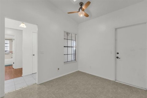Duplex à vendre à Orlando, Floride: 2 chambres, 101.54 m2 № 2429139 - photo 10