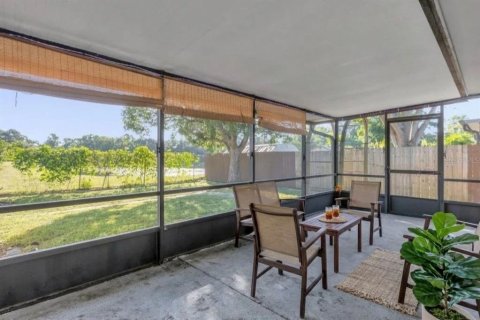 Duplex à vendre à Orlando, Floride: 2 chambres, 101.54 m2 № 2429139 - photo 19