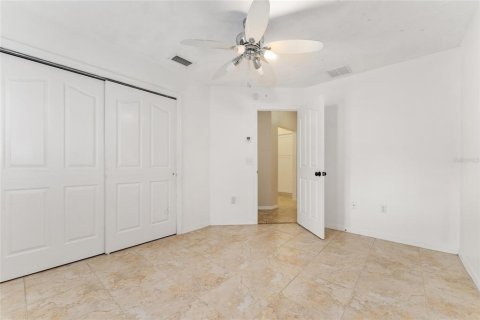 Villa ou maison à louer à Gainesville, Floride: 4 chambres, 220.55 m2 № 1769125 - photo 30
