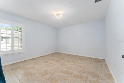 Villa ou maison à louer à Gainesville, Floride: 4 chambres, 220.55 m2 № 1769125 - photo 27