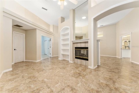 Villa ou maison à louer à Gainesville, Floride: 4 chambres, 220.55 m2 № 1769125 - photo 6