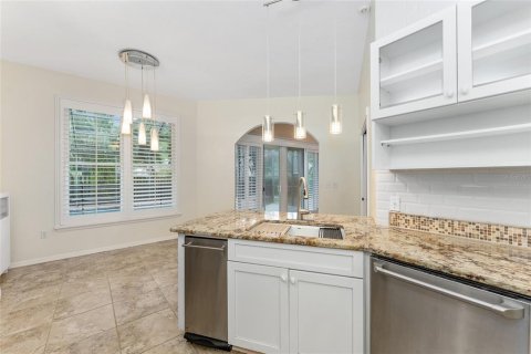 Villa ou maison à louer à Gainesville, Floride: 4 chambres, 220.55 m2 № 1769125 - photo 9