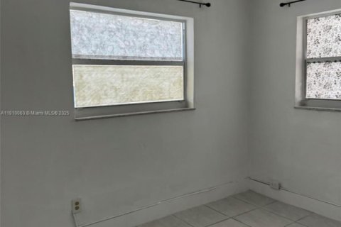 Appartement à louer à Hialeah, Floride: 2 chambres № 1966372 - photo 3