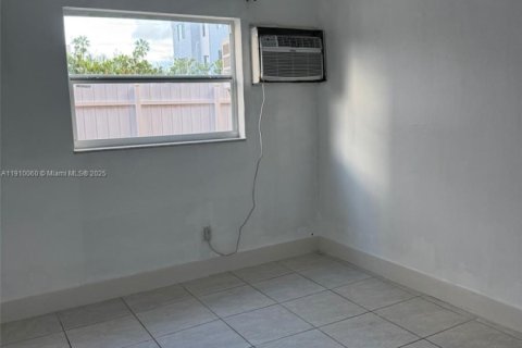 Appartement à louer à Hialeah, Floride: 2 chambres № 1966372 - photo 5