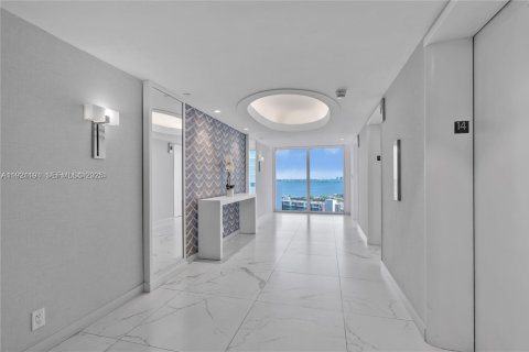 Immobilier commercial à louer à Miami Beach, Floride: 55 m2 № 2019388 - photo 8