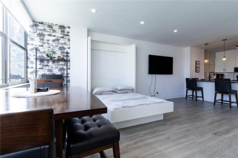 Immobilier commercial à louer à Miami Beach, Floride: 55 m2 № 2019388 - photo 12