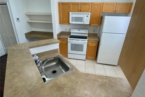 Condo in Palm Beach Gardens, Florida, 1 bedroom  № 1929767 - photo 21