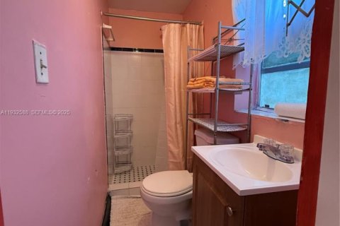 Снять в аренду коммерческую недвижимость в Форт-Лодердейл, Флорида 1 спальня, 181.72м2, № 1991005 - фото 11