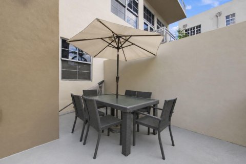 Copropriété à louer à Fort Lauderdale, Floride: 1 chambre, 105.82 m2 № 2439277 - photo 24