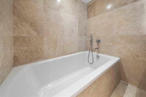 Copropriété à vendre à Miami Beach, Floride: 1 chambre, 82.96 m2 № 2154597 - photo 14