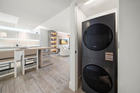 Copropriété à vendre à Miami Beach, Floride: 1 chambre, 82.96 m2 № 2154597 - photo 4