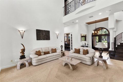 House in Windermere, Florida 4 bedrooms, 562.43 sq.m. № 1827103 - photo 13