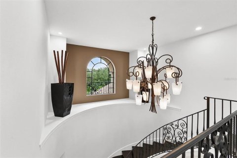 House in Windermere, Florida 4 bedrooms, 562.43 sq.m. № 1827103 - photo 27