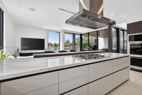 Villa ou maison à louer à Miami, Floride: 6 chambres, 334.73 m2 № 2171283 - photo 25