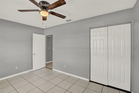 House in Eustis, Florida 2 bedrooms, 67.35 sq.m. № 2204254 - photo 11