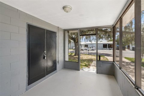 House in Eustis, Florida 2 bedrooms, 67.35 sq.m. № 2204254 - photo 15