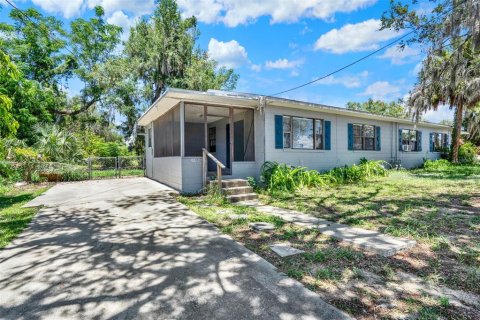House in Eustis, Florida 2 bedrooms, 67.35 sq.m. № 2204254 - photo 3