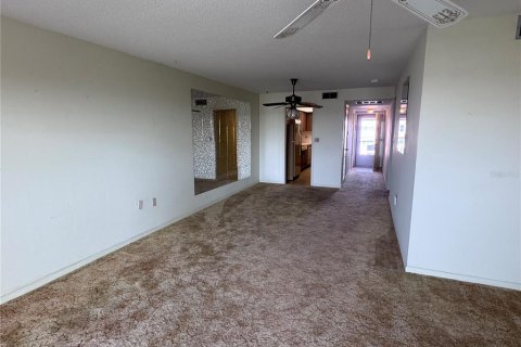 Copropriété à vendre à Saint Petersburg, Floride: 1 chambre, 106.37 m2 № 2150068 - photo 6