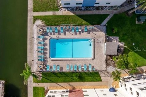 Copropriété à vendre à Saint Petersburg, Floride: 1 chambre, 106.37 m2 № 2150068 - photo 18