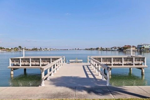 Copropriété à vendre à Saint Petersburg, Floride: 1 chambre, 106.37 m2 № 2150068 - photo 17