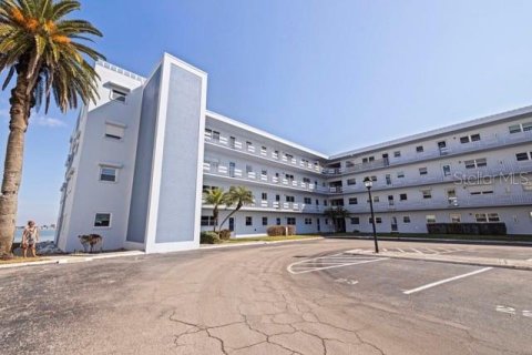 Condo à Saint Petersburg, Floride, 1 chambre № 2150068