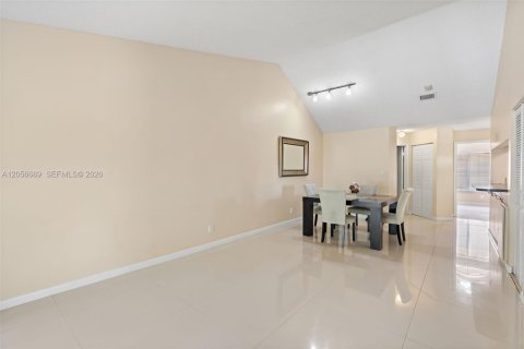 Copropriété à vendre à Coral Springs, Floride: 2 chambres, 96.99 m2 № 2168110 - photo 22
