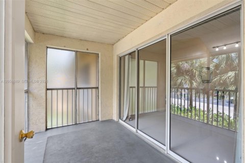 Copropriété à vendre à Coral Springs, Floride: 2 chambres, 96.99 m2 № 2168110 - photo 29