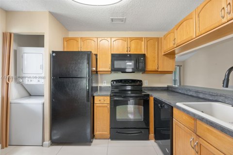 Copropriété à vendre à Coral Springs, Floride: 2 chambres, 96.99 m2 № 2168110 - photo 15