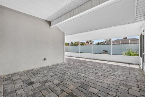 Купить виллу или дом в Палм-Кост, Флорида 8 комнат, 219.53м2, № 2223242 - фото 30