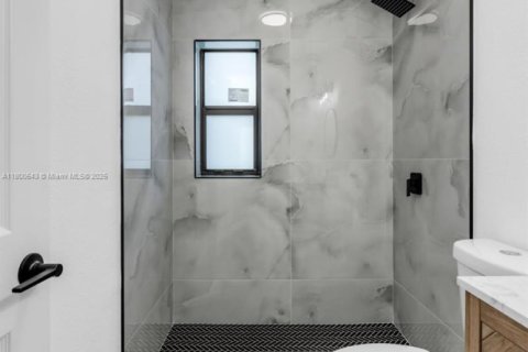 Casa en venta en Miami, Florida, 3 dormitorios, 90.58 m2 № 1684027 - foto 9