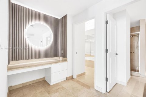 Copropriété à louer à Bal Harbour, Floride: 2 chambres, 288.93 m2 № 1982825 - photo 26