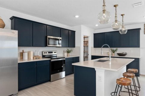 Casa en venta en Orlando, Florida, 4 dormitorios, 219.62 m2 № 1744644 - foto 2