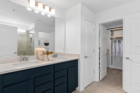 Casa en venta en Orlando, Florida, 4 dormitorios, 219.62 m2 № 1744644 - foto 16