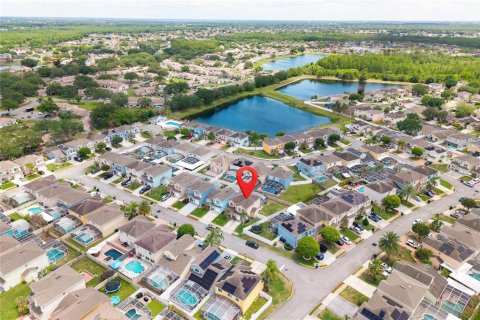 Townhouse in Orlando, Florida 4 bedrooms, 170.66 sq.m. № 2094479 - photo 3