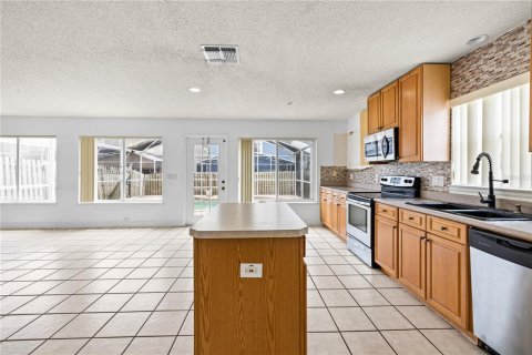 Townhouse in Orlando, Florida 4 bedrooms, 170.66 sq.m. № 2094479 - photo 12