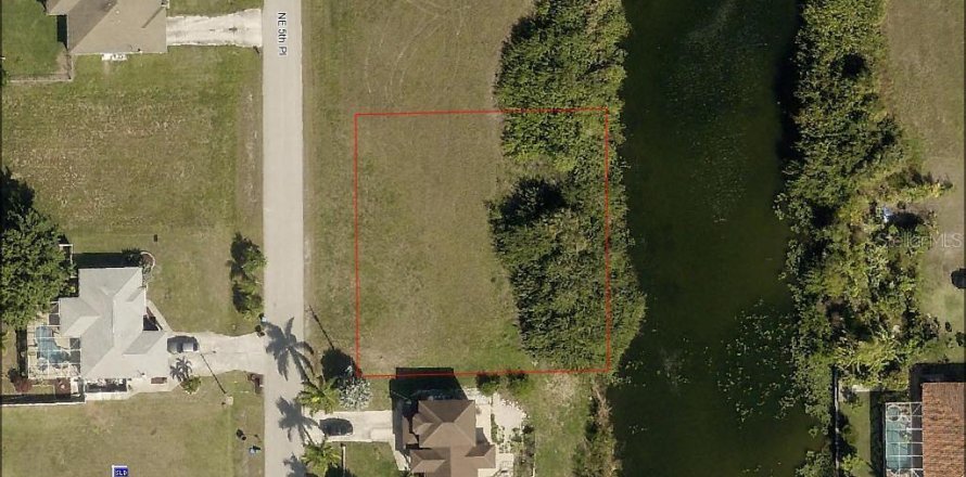 Land in Cape Coral, Florida № 864380