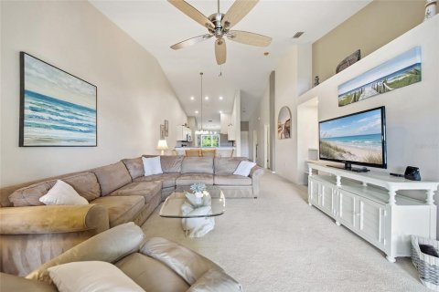 Condo in Sarasota, Florida, 2 bedrooms  № 2398914 - photo 5