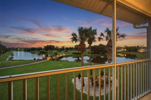 Condo in Sarasota, Florida, 2 bedrooms  № 2398914