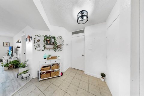 Купить кондоминиум в Клируотер, Флорида 4 комнаты, 69.68м2, № 1678282 - фото 7