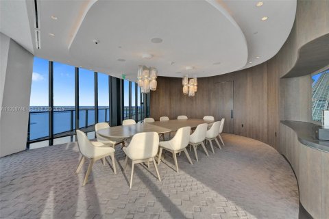 Condominio en venta en Miami, Florida, 4 dormitorios, 427.35 m2 № 2034387 - foto 29