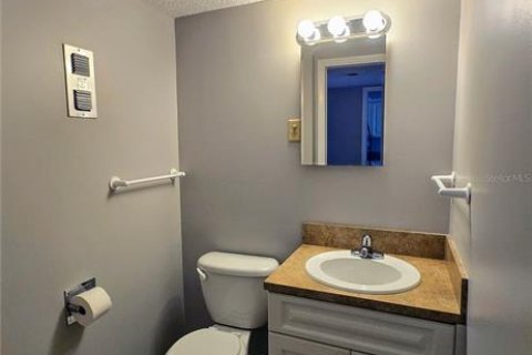 Condominio en alquiler en Treasure Island, Florida, 1 dormitorio, 82.22 m2 № 1824681 - foto 11