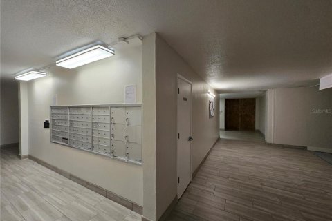 Condominio en alquiler en Treasure Island, Florida, 1 dormitorio, 82.22 m2 № 1824681 - foto 23