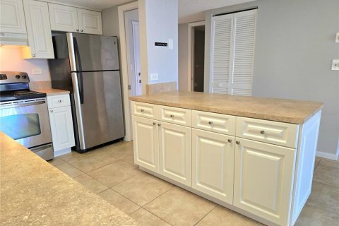 Condominio en alquiler en Treasure Island, Florida, 1 dormitorio, 82.22 m2 № 1824681 - foto 7