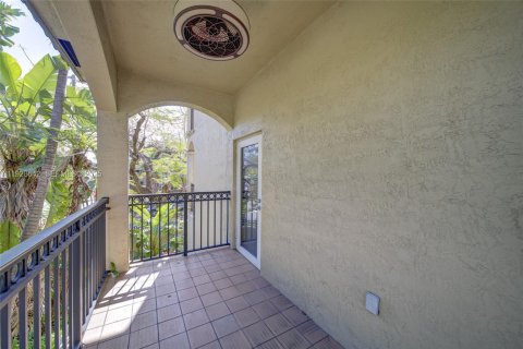 Touwnhouse à louer à Miami, Floride: 2 chambres, 109.62 m2 № 1987822 - photo 7